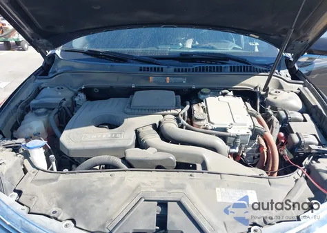 2015 Lincoln Mkz Hybrid Black Label z USA, uszkodzony, nr VIN 3LN6L2PU2FR625915